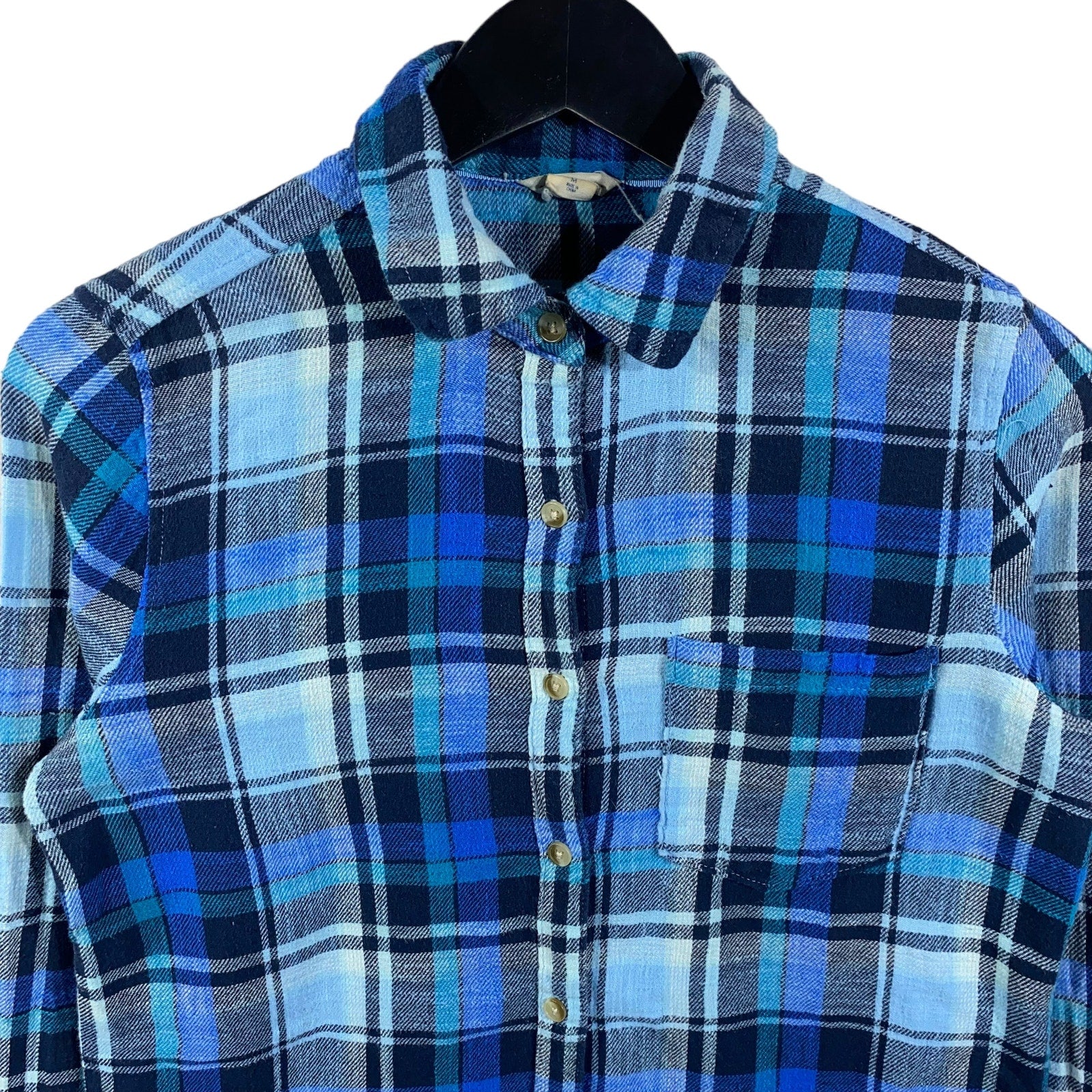 Collection of Aeropostale Plaid Long Sleeve Button Up in a gallery layout