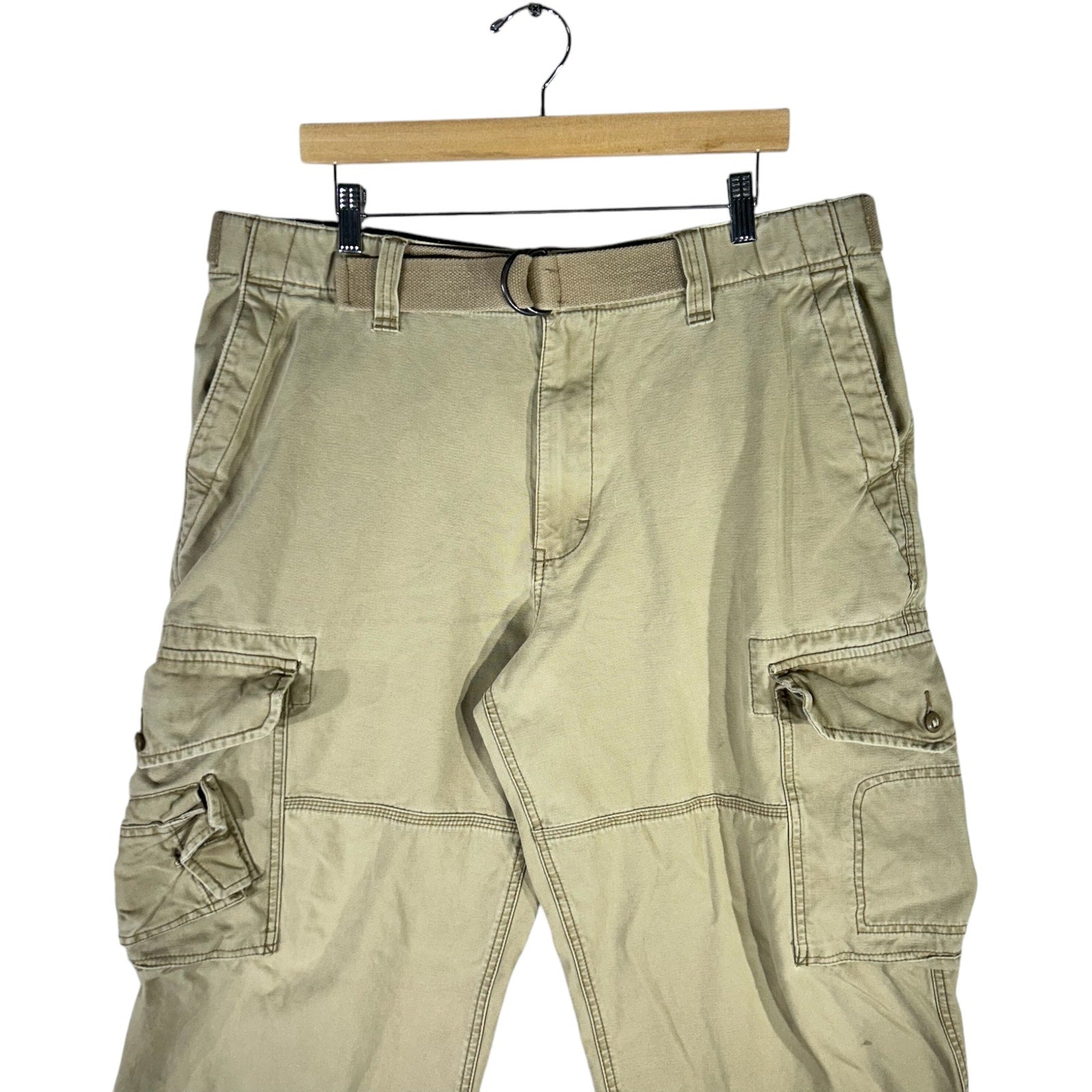 Collection of Old Navy Stitched Cargo Pants 36x32 in a gallery layout