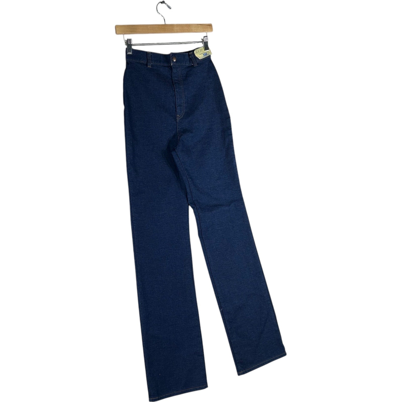 Collection of Vintage Women's Levi's Denim Straight Leg Jeans Size 10 in a gallery layout