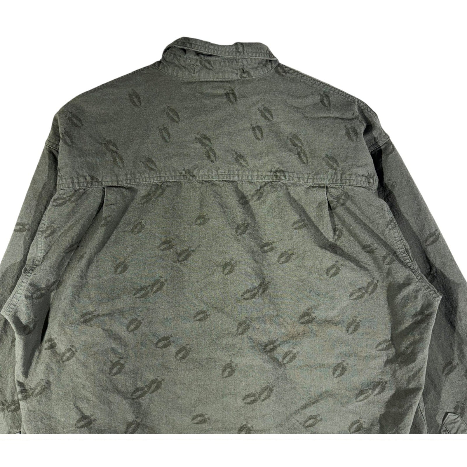 Collection of Columbia River Lodge Hoof Print Pattern Long Sleeve Button Up in a gallery layout