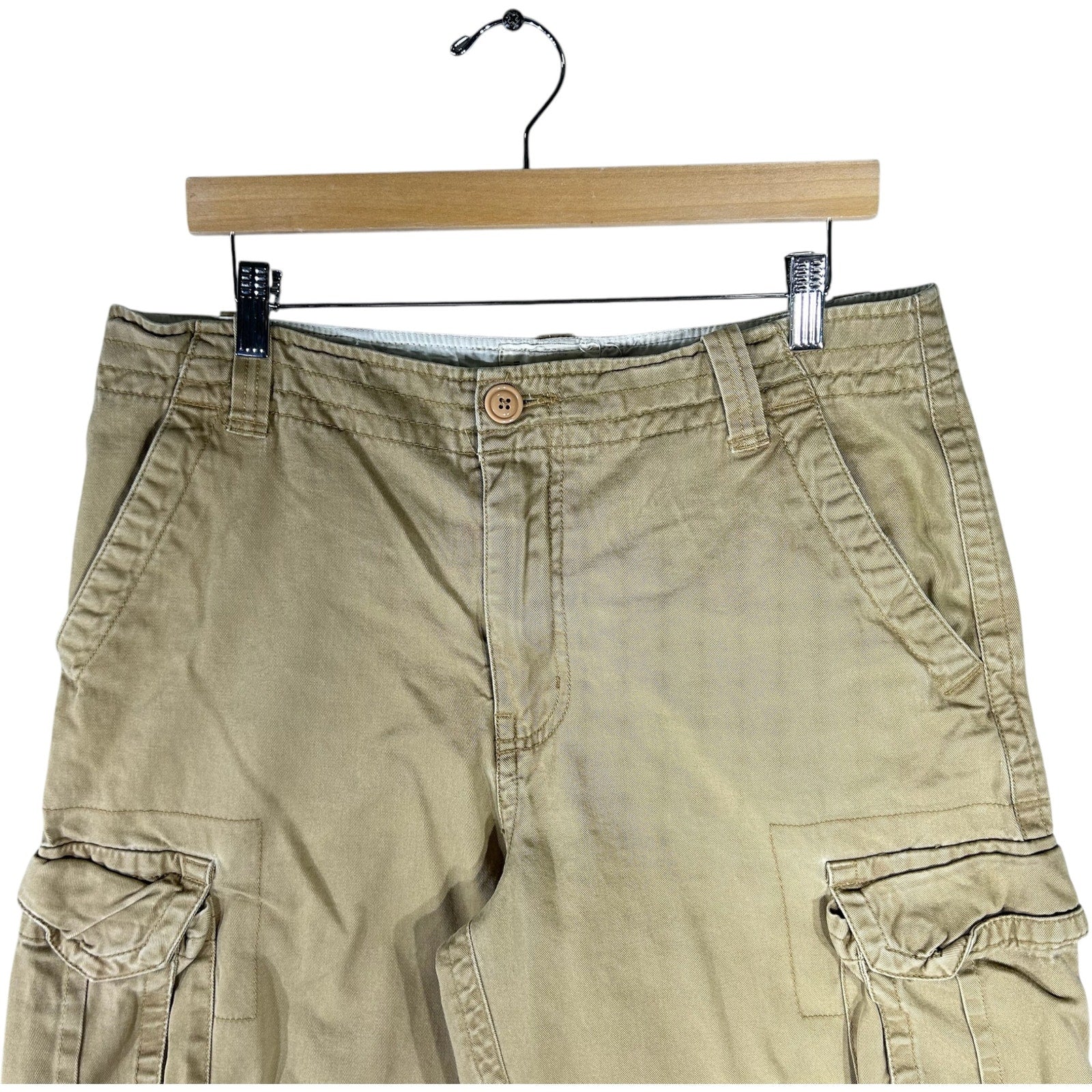 Collection of Aeropostale Cargo Shorts in a gallery layout