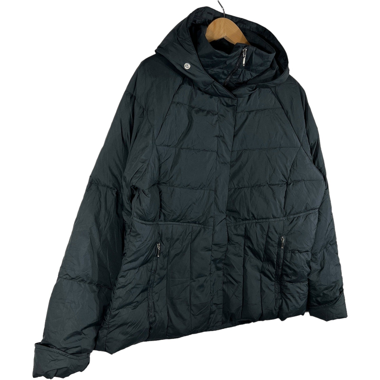 Collection of Womens Columbia Puffer Jacket in a gallery layout