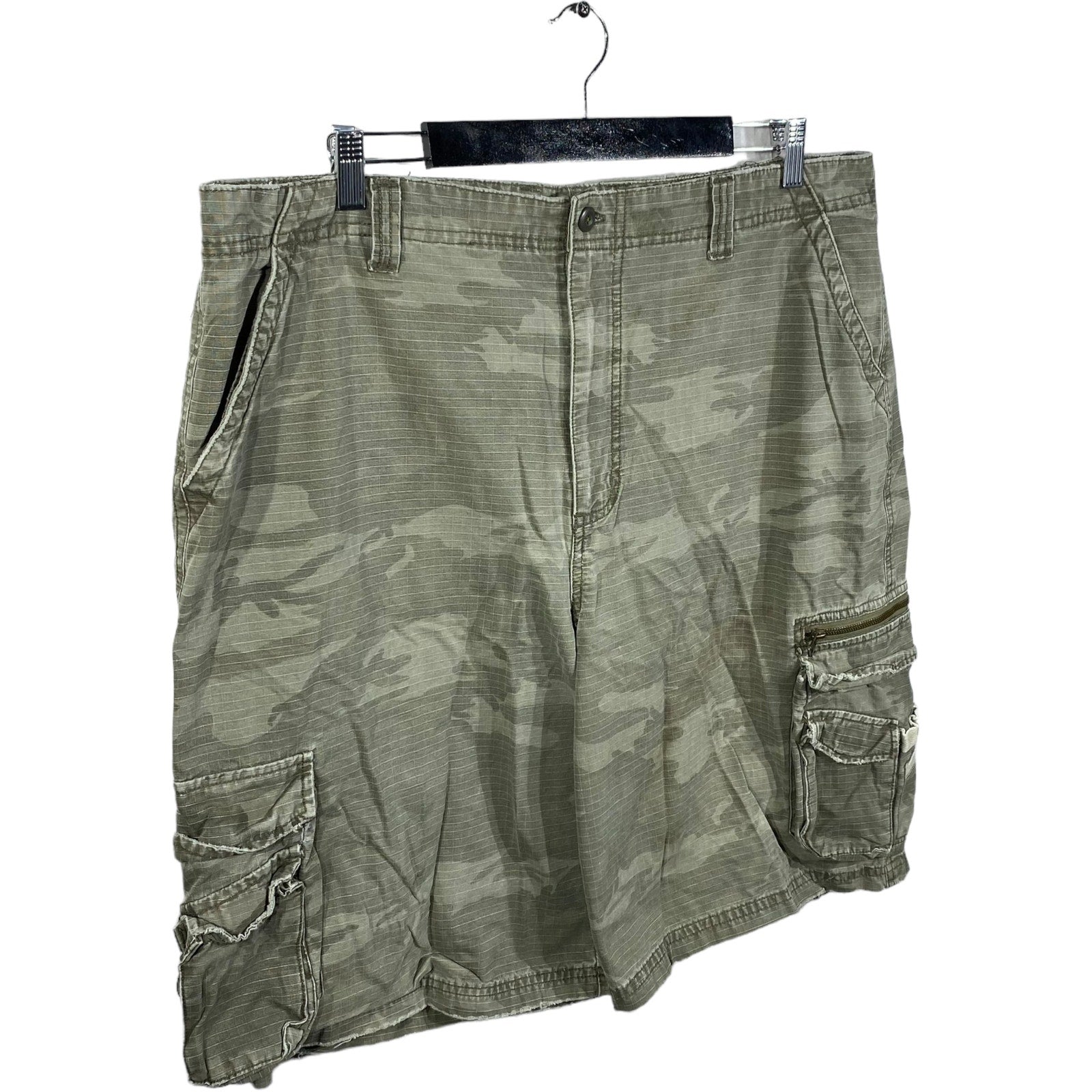 Collection of No Boundaries Camo Zip Fly Cargo Shorts in a gallery layout