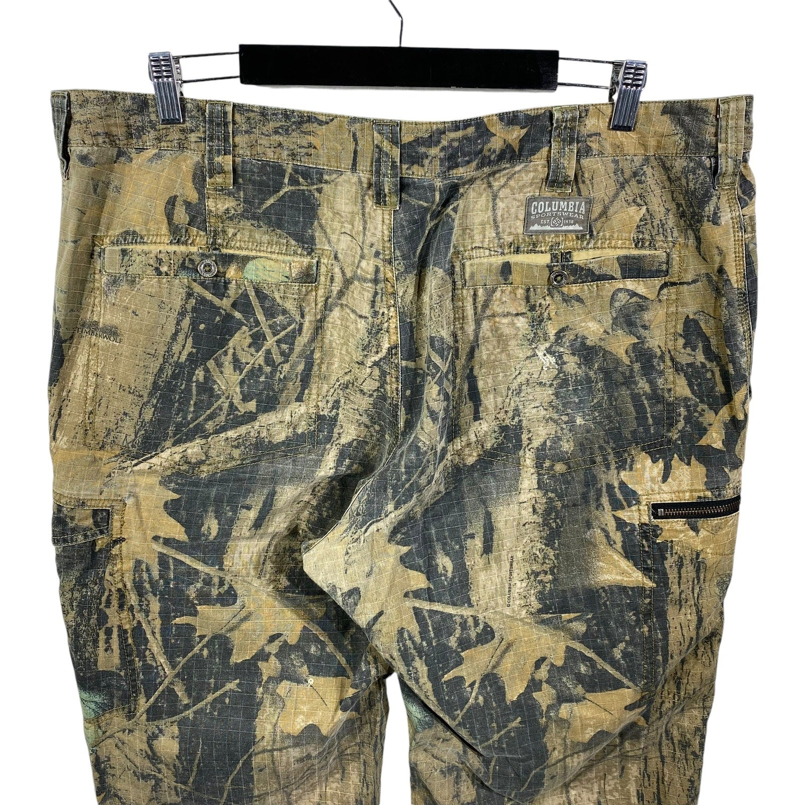 Collection of Columbia Camo Cargo Pants 40x32 in a gallery layout