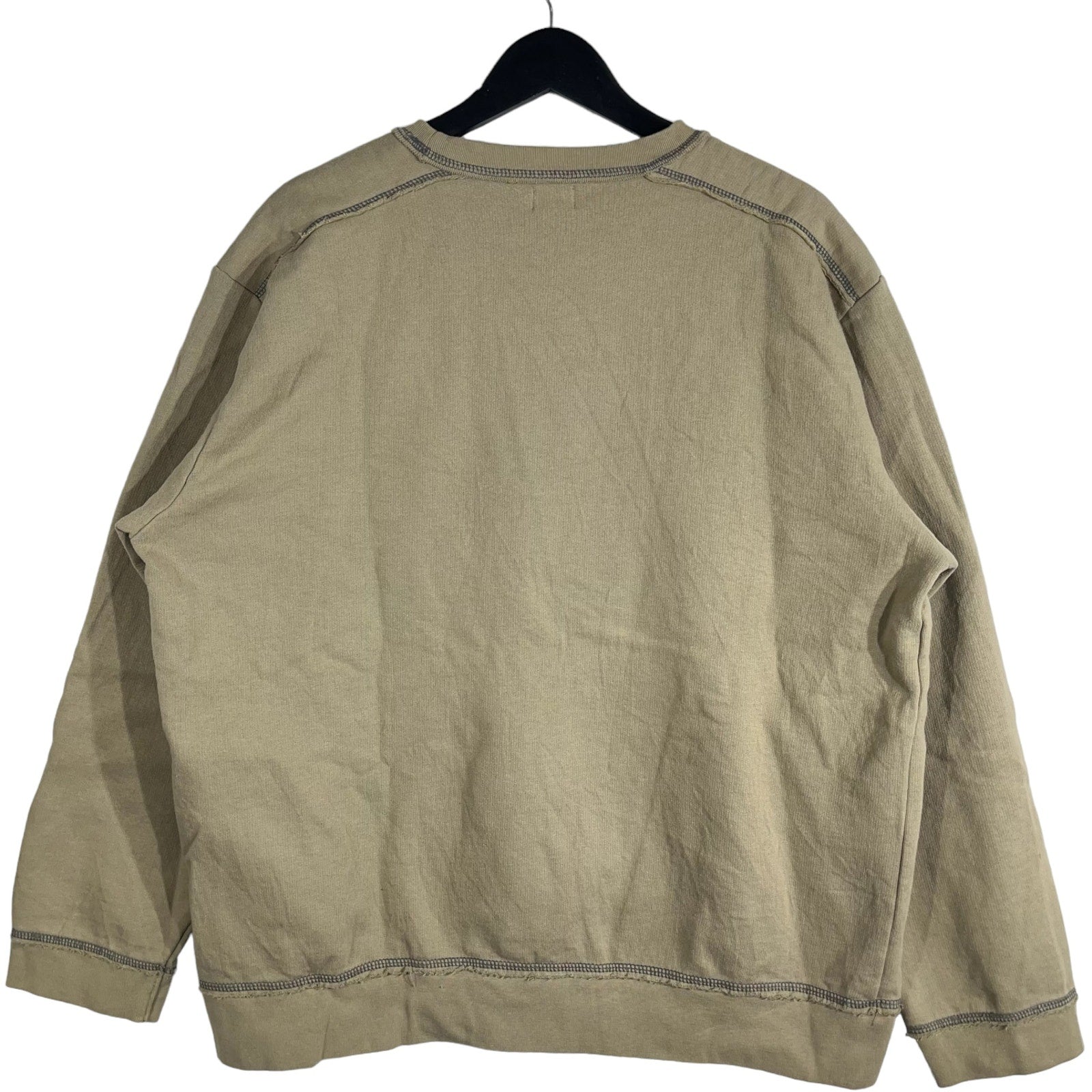 Collection of Levis Spellout Crewneck in a gallery layout