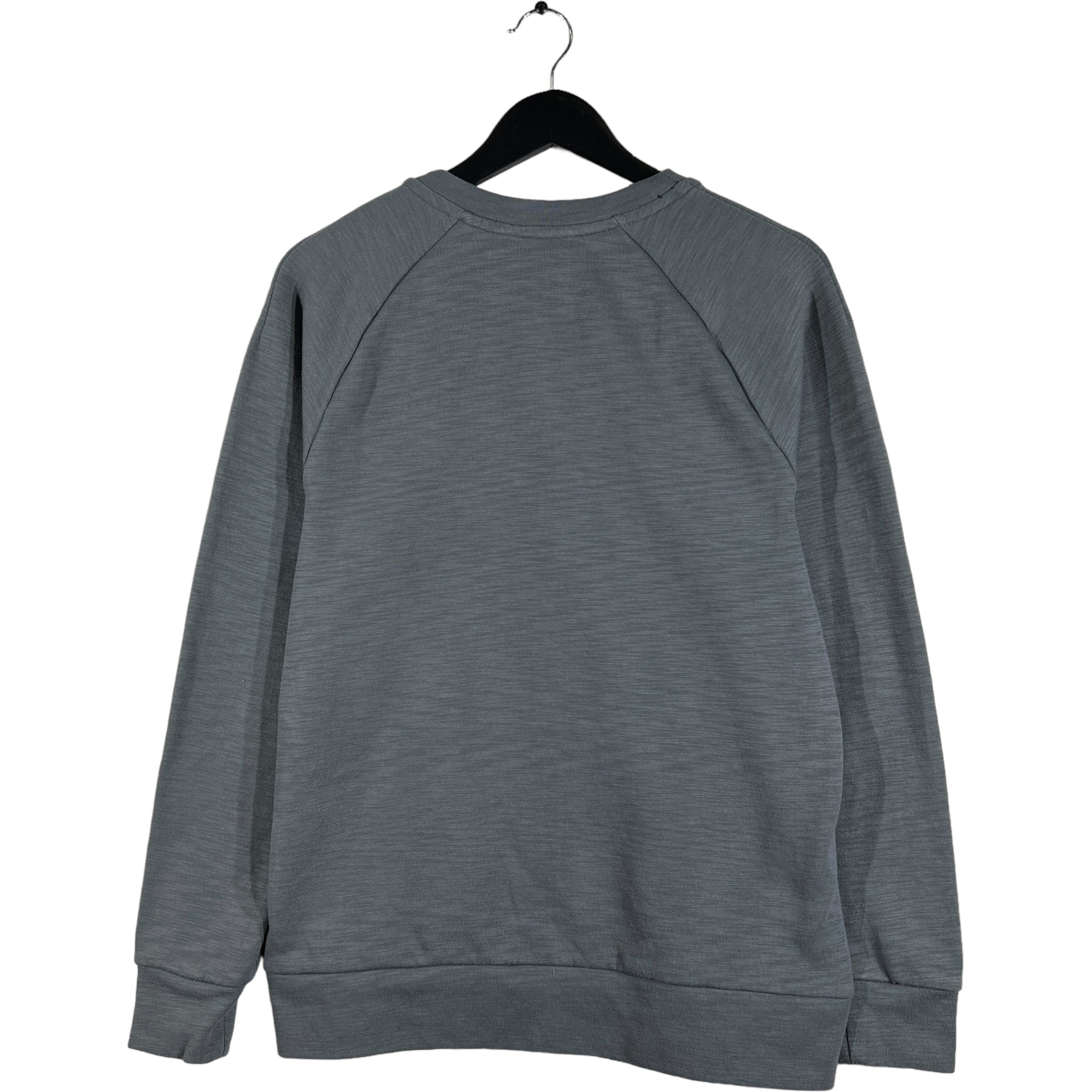 Collection of Nike Pocket Pullover in a gallery layout