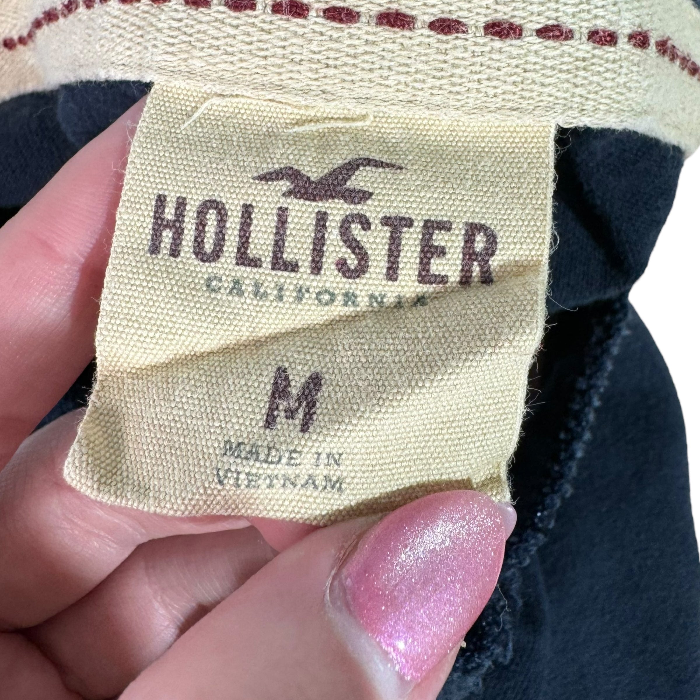 Collection of Hollister HCO Boards Logo Short Sleeve Polo in a gallery layout