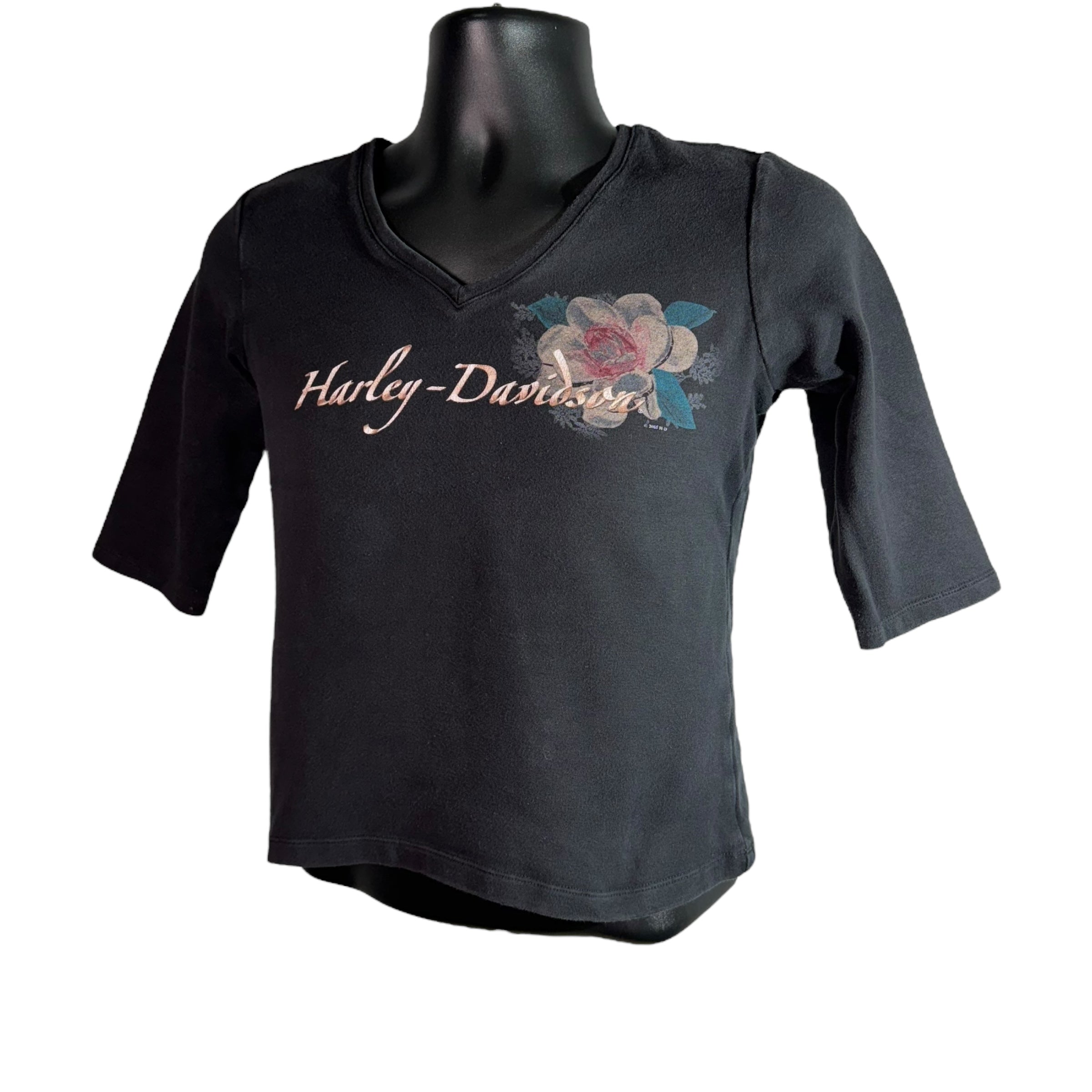 Collection of Women's Harley Davidson V-Neck Tee 2005 in a gallery layout