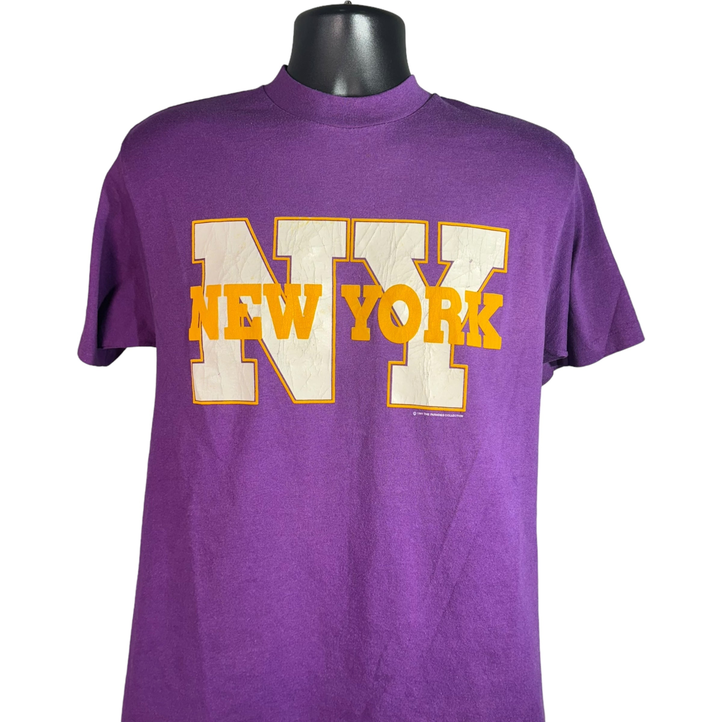 Collection of Vintage NY New York Graphic Tee 1991 in a gallery layout