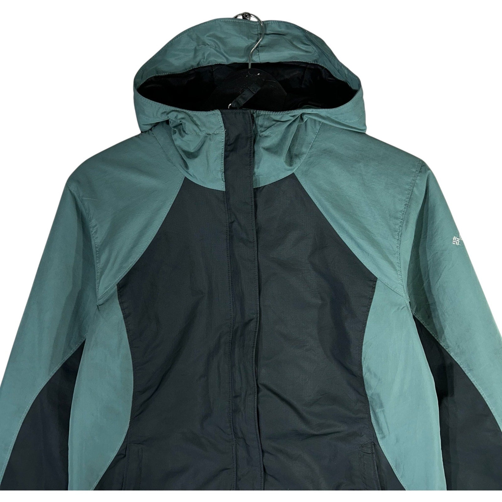 Collection of Columbia Full-Zip Windbreaker in a gallery layout