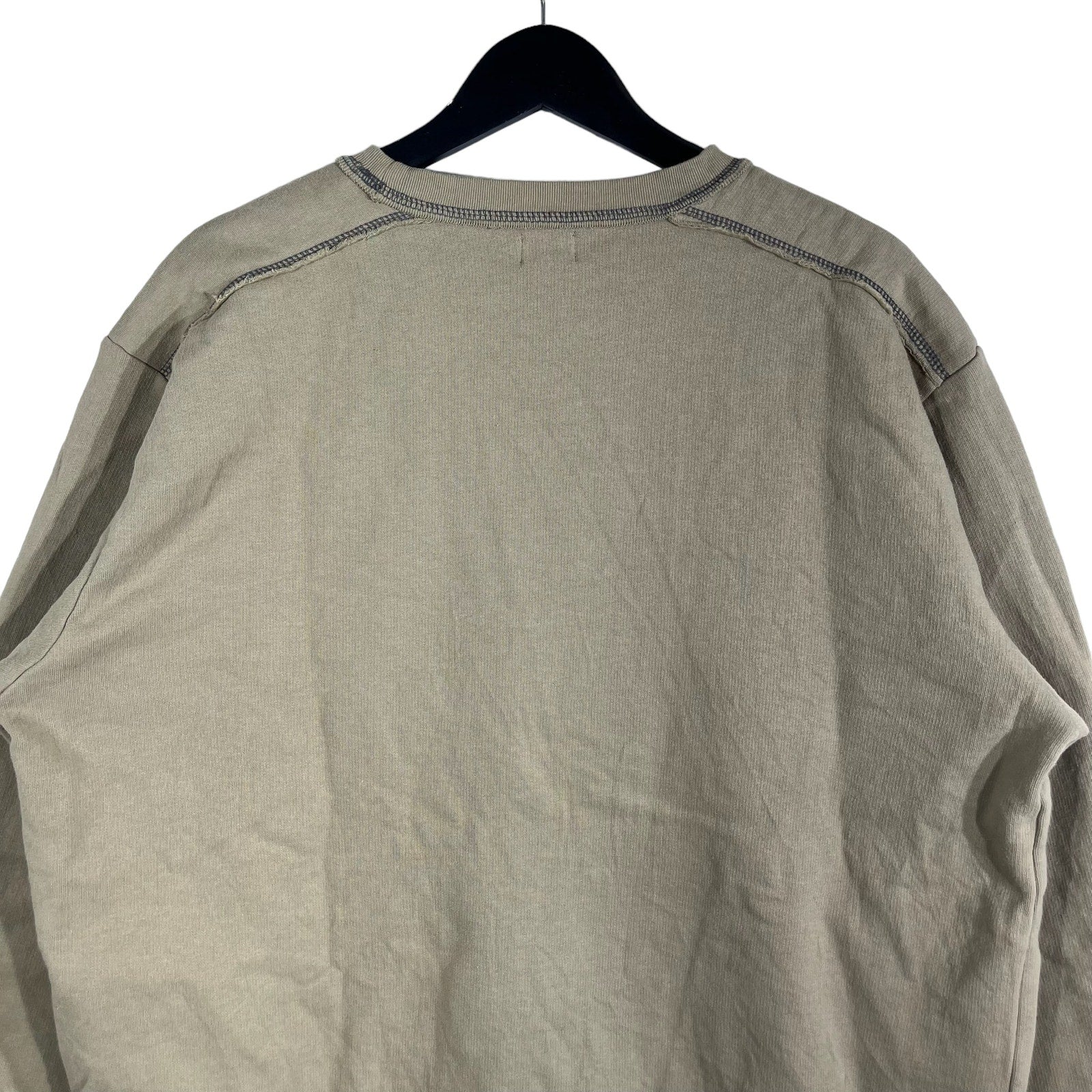 Collection of Levis Spellout Crewneck in a gallery layout