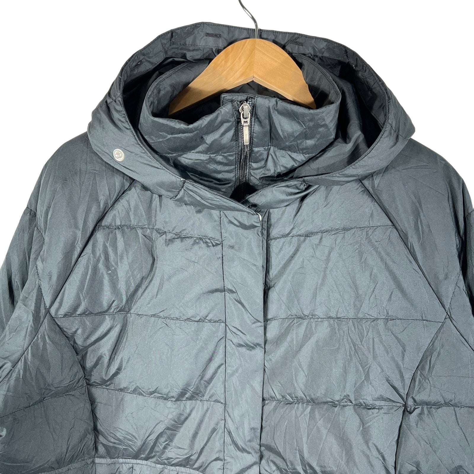 Collection of Womens Columbia Puffer Jacket in a gallery layout