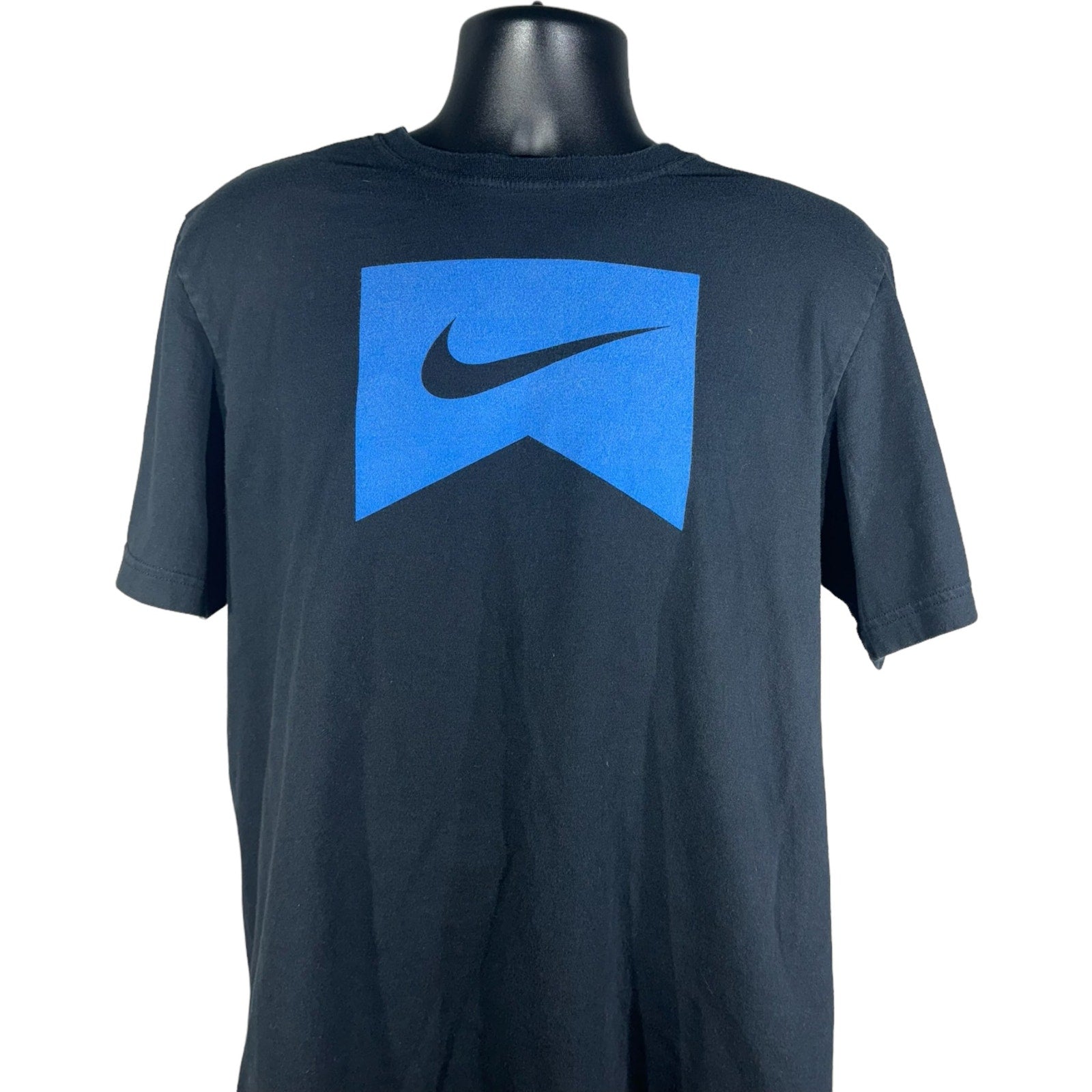 Collection of Nike Big Swoosh Tee in a gallery layout