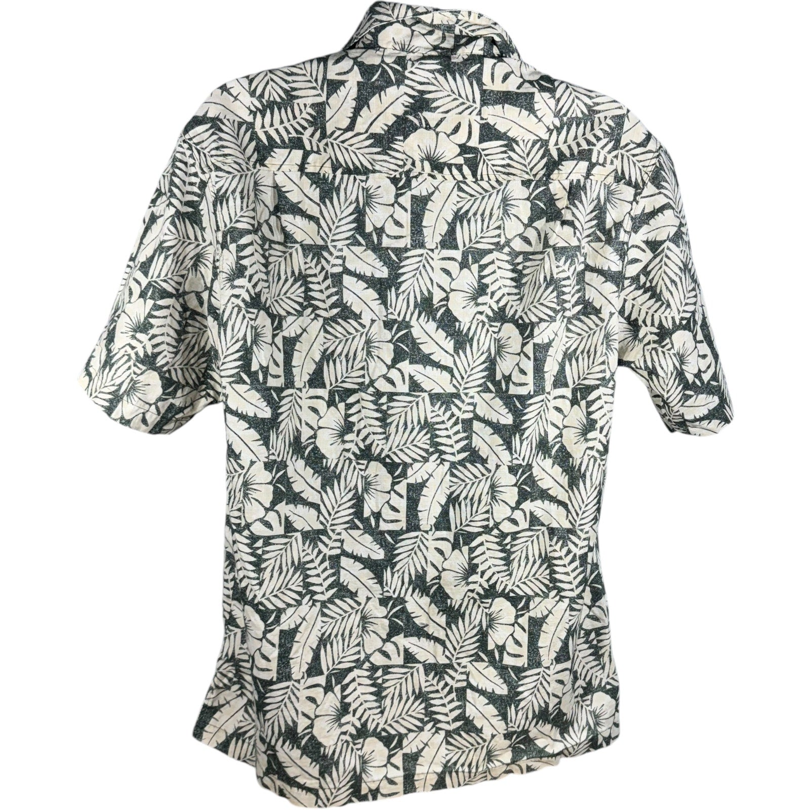 Collection of Woolrich Hawaiian Short Sleeve Button Up in a gallery layout